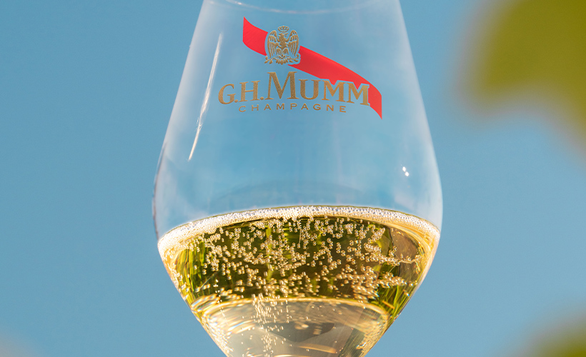 mumm- s_0004_G.H MUMM - Spring, glass - 9x16