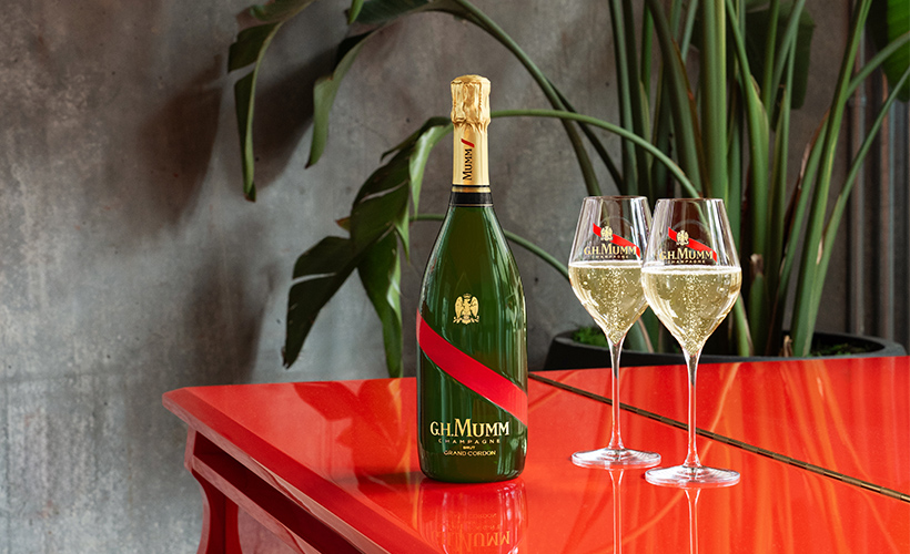 mumm- s_0009_G.H. MUMM - Mumm Toast US, Cordon Rouge piano- 4x5